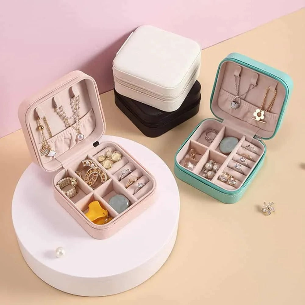 Portable Jewelry Storage Box | Leather Organizer | Travel Case | Multipurpose Gift Box for Jewellery & Hair Accessories (Random Colour)